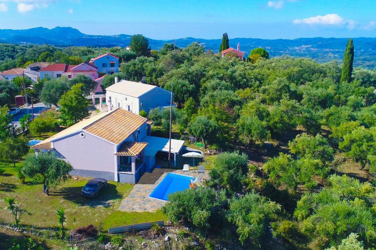 Villa Chrisdina Nymfai エクステリア 写真