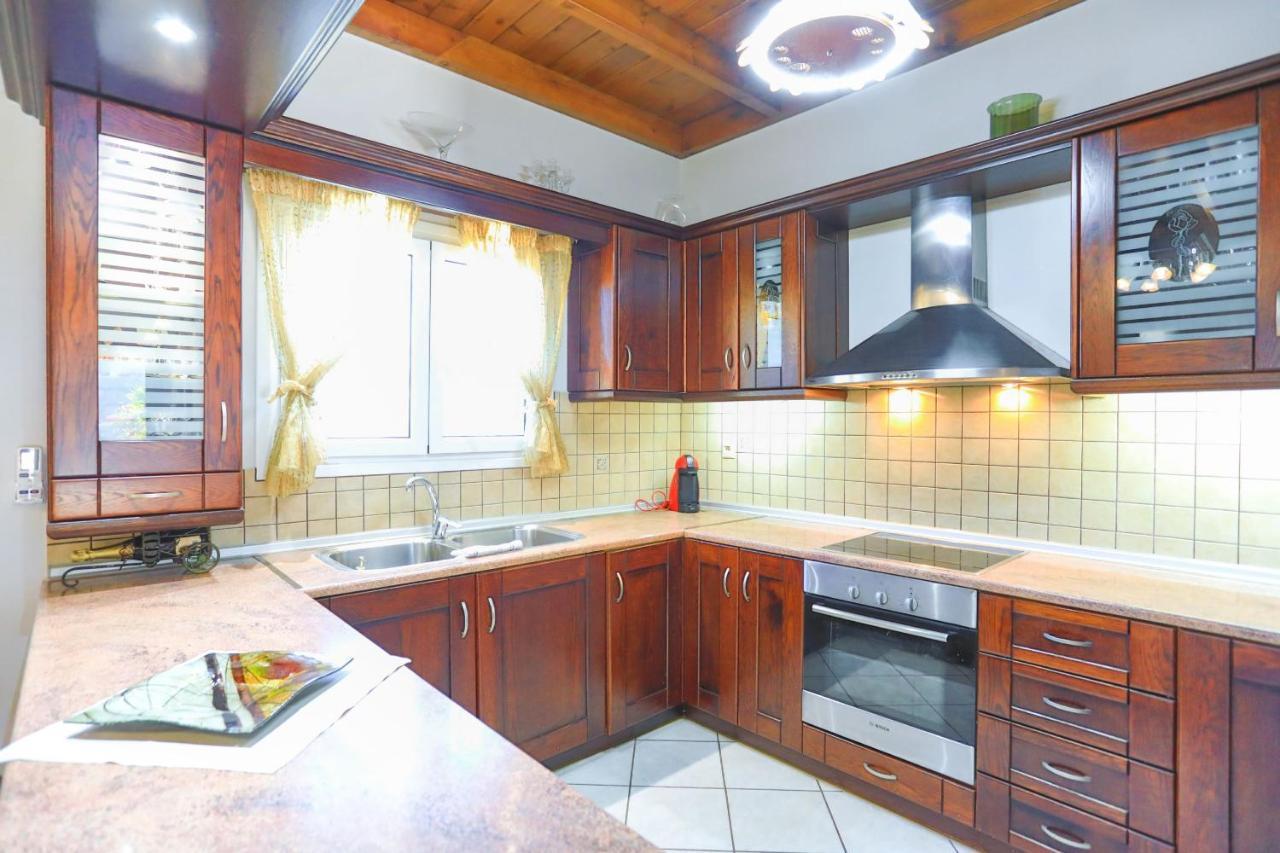 Villa Chrisdina Nymfai エクステリア 写真