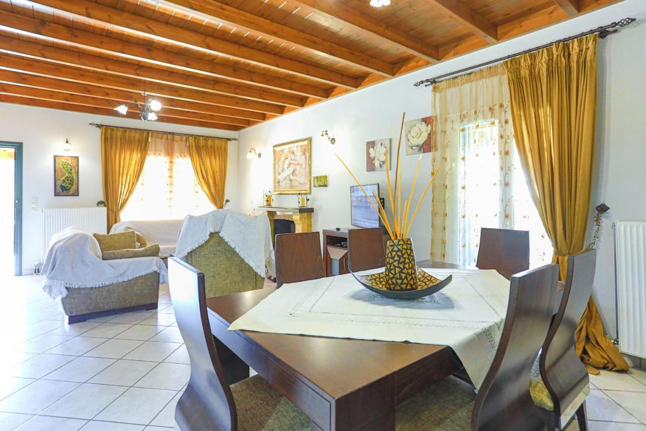 Villa Chrisdina Nymfai エクステリア 写真